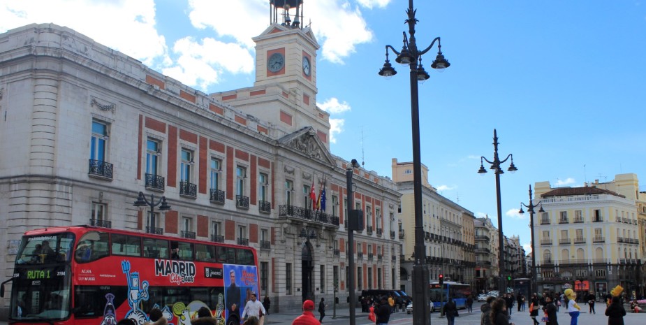 wifi gratis, aire acondicionado, calefacción, hostal limpio, centro de madrid